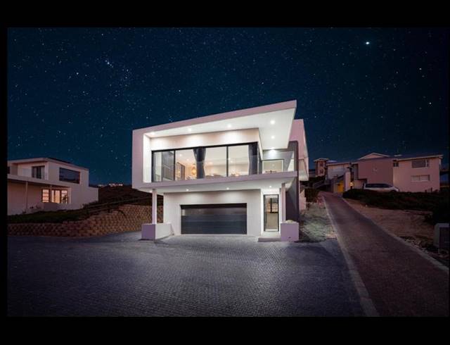 4 BEDROOM HOUSE FOR SALE IN PINNACLE POINT GOLF ESTATE